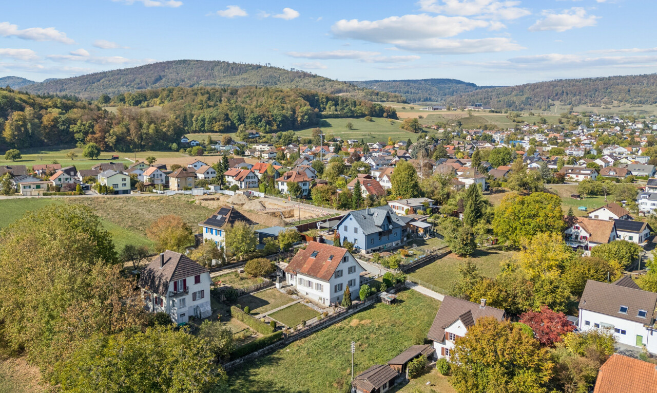mountain view with nearby suburban area