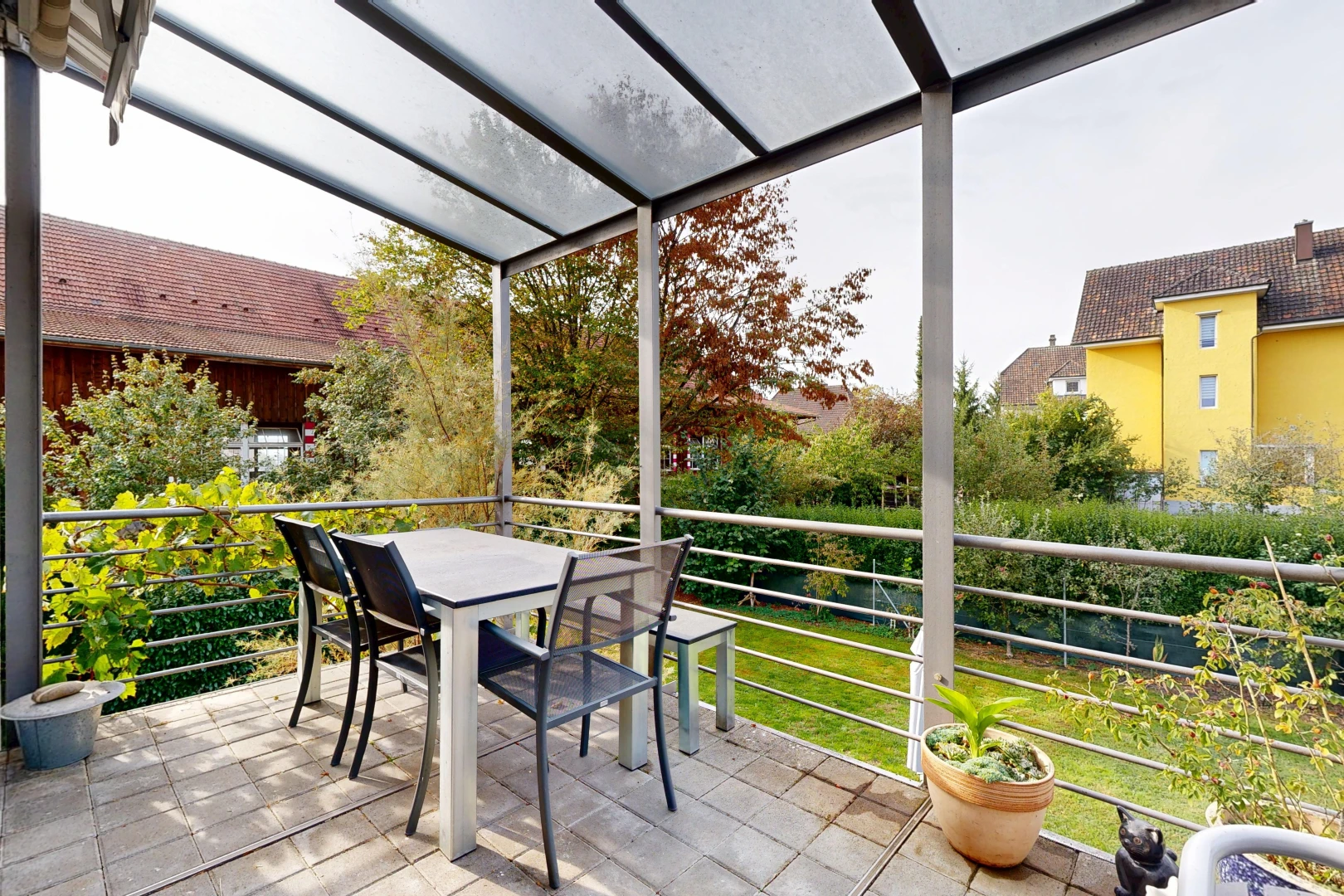 terrasse avec from property et overcast