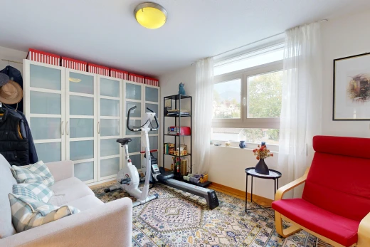 wohnzimmer mit drywall, gipskartonwand, inside property, baseboards wall, und sockelleisten
