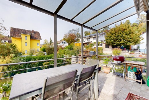 terrasse avec coin repas extérieur, gril, from property, et view focus
