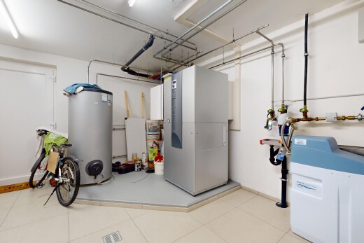 wäschekammer mit wasserkocher, gipskartonwand, drywall, inside property, und tumbler