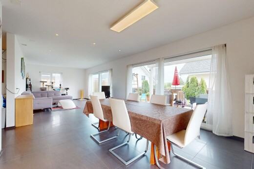 wohn- / esszimmer mit inside property, natürliches licht, natural light, gipskartonwand, und drywall