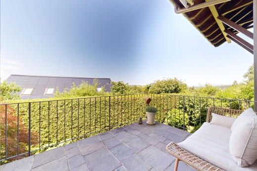 balkon mit from property, day time, und terrasse