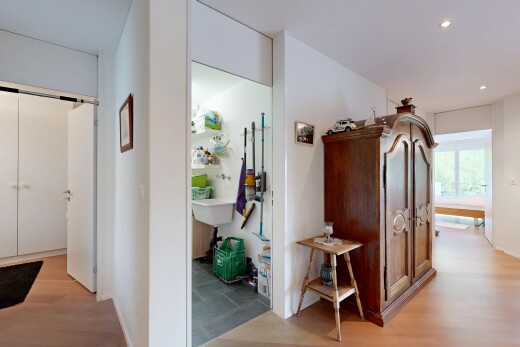 halle / korridor mit holzfußboden, wood finish floor, inside property, gipskartonwand, und drywall