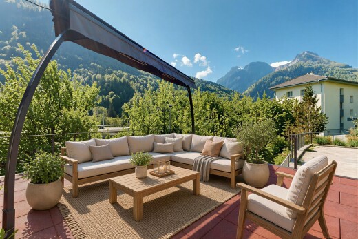 terrasse avec from property, mountain view, vue sur la montagne, day time, et espace de vie extérieur