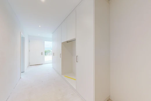 halle / korridor mit natürliches licht