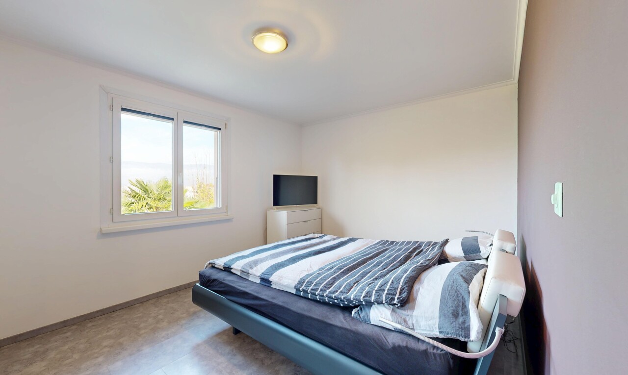 chambre avec cloison sèche, drywall, lumière naturelle, natural light, et inside property