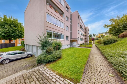 außenansicht mit day time, apartment complex view, und blick auf wohnanlage