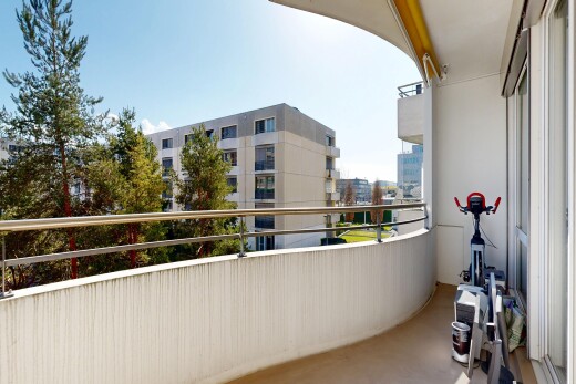 balcon avec balcon, apartment complex view, from property, et day time