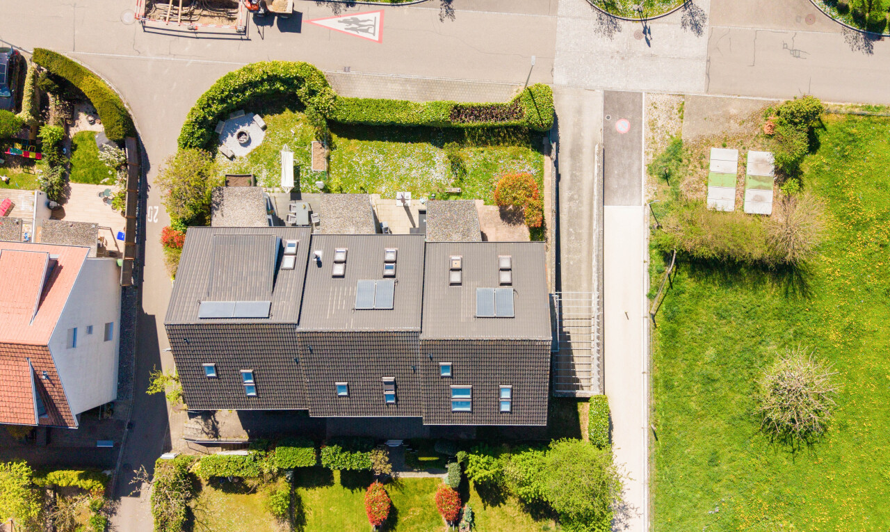 extérieur du bâtiment avec aerial view