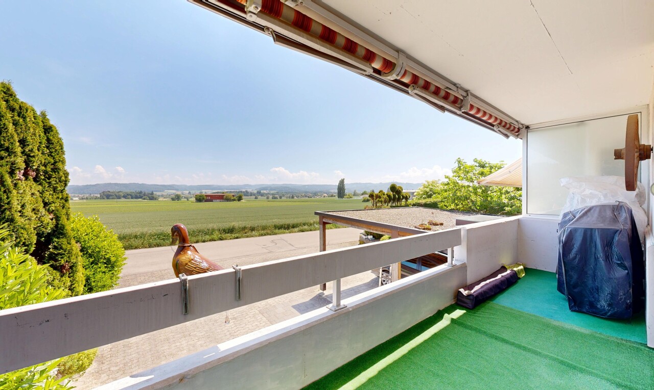 balkon mit balkon, from property, day time, grill, und ländliche aussicht