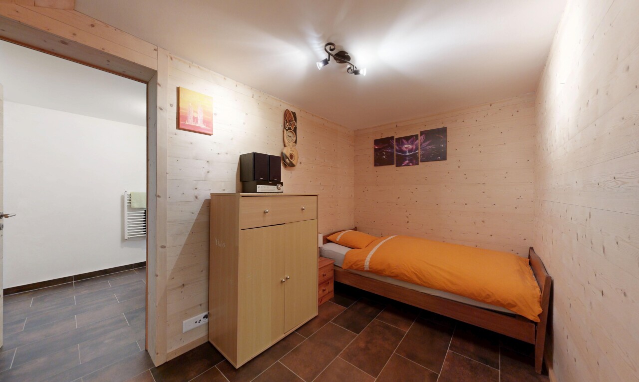 chambre avec inside property et télévision