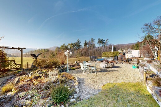 garten mit day time, terrasse, und from property