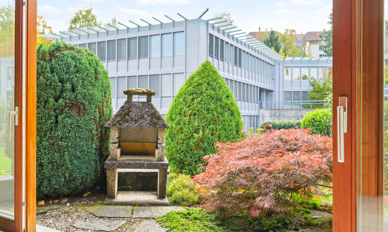 garten mit day time und pergola