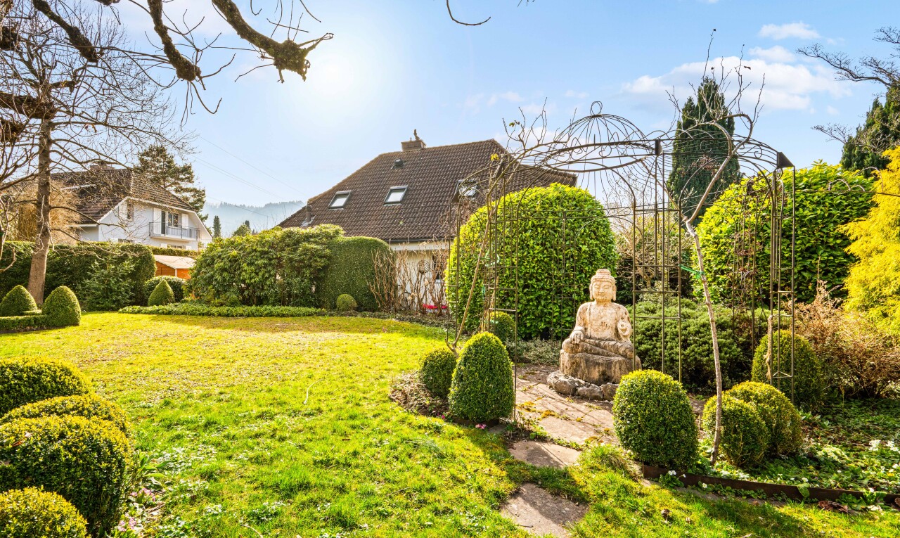 garten mit rasen, day time, und from property