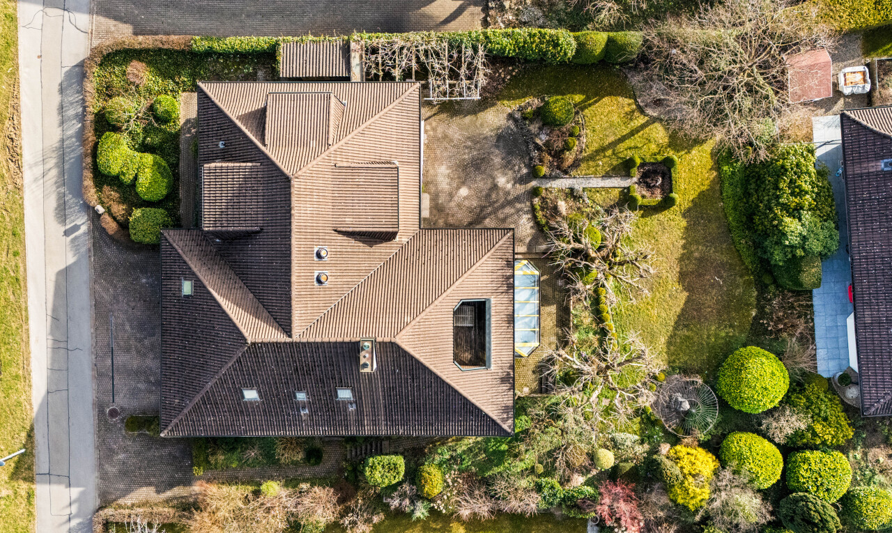 façade avec aerial view