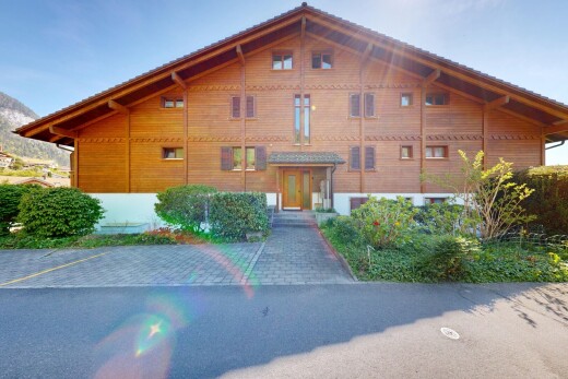 façade avec bardage horizontal, day time, property visible, perron, et bardage en bois