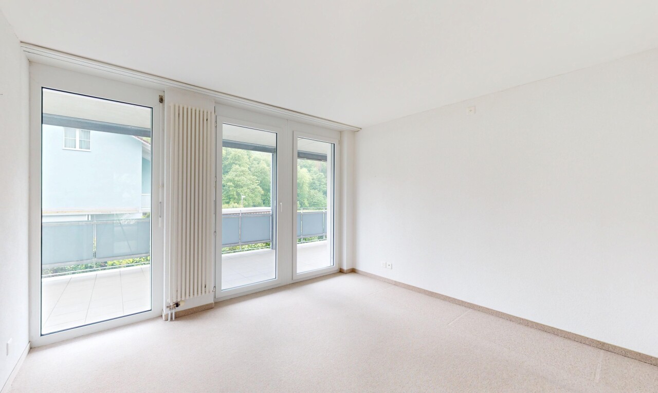 pièce vide avec inside property, lumière naturelle, natural light, cloison sèche, et drywall