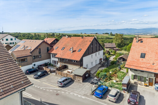 außenansicht mit day time und drone view
