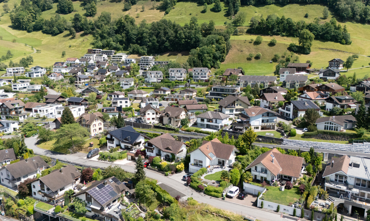 lage auf der karte mit aerial map