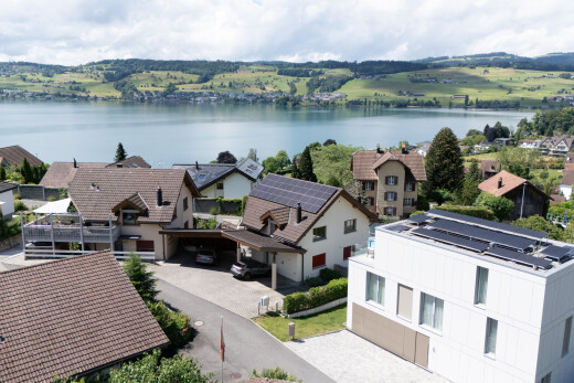 außenansicht mit lake view, seesicht, water view, wohngebietblick, und residential view