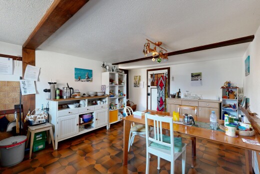 esszimmer mit textured ceiling, spritzputz decke, inside property, drywall, und gipskartonwand