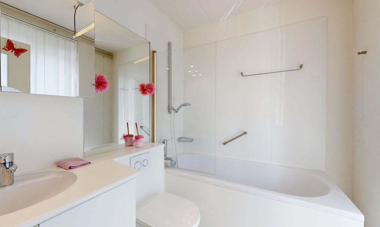 full bath featuring bathtub / shower combination and vanity