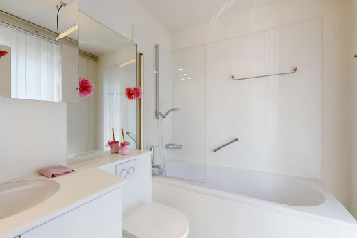 full bath featuring bathtub / shower combination and vanity