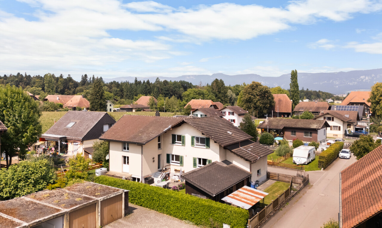 façade avec vue résidentielle, residential view, et day time