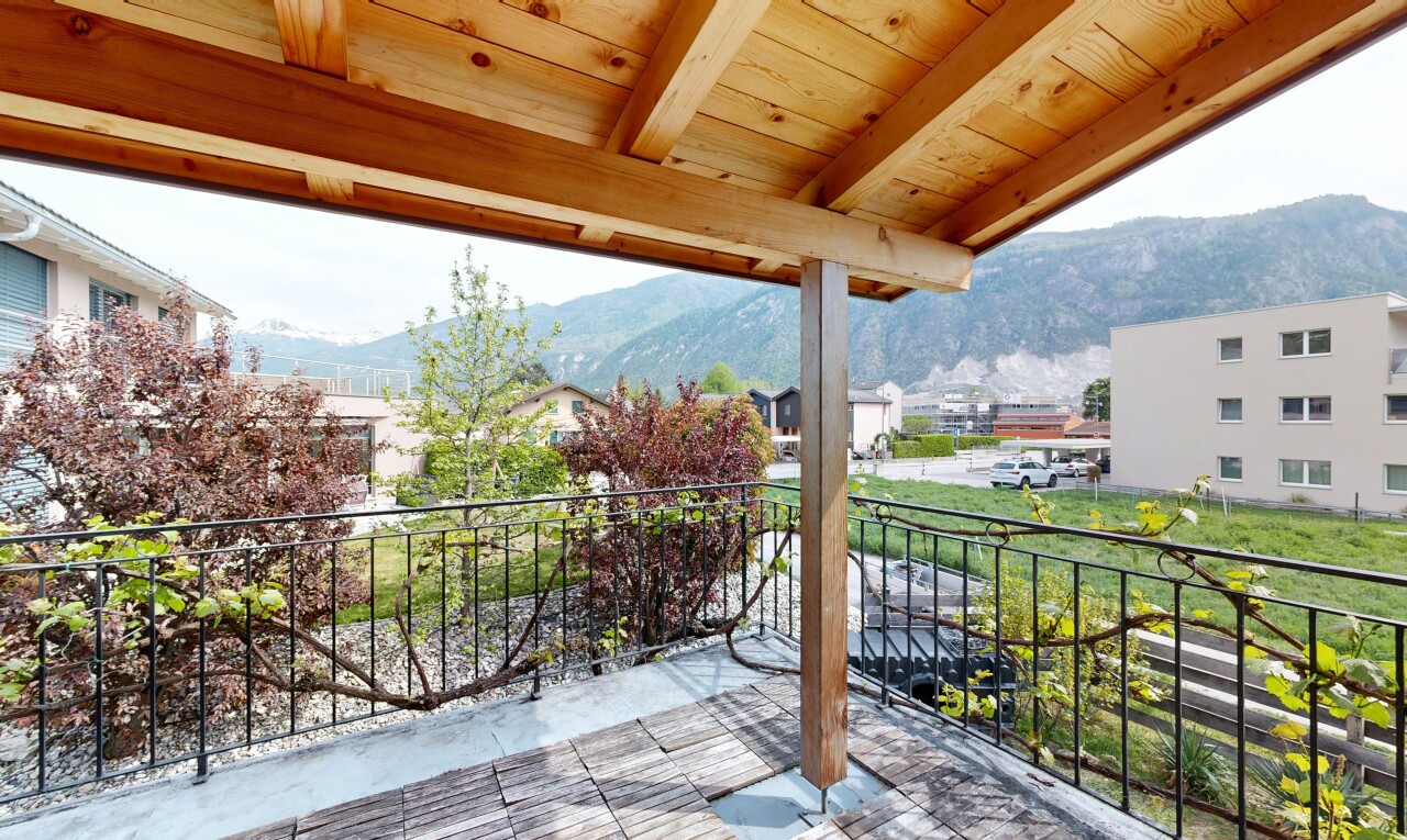 balkon mit mountain view, blick auf die berge, from property, und terrasse