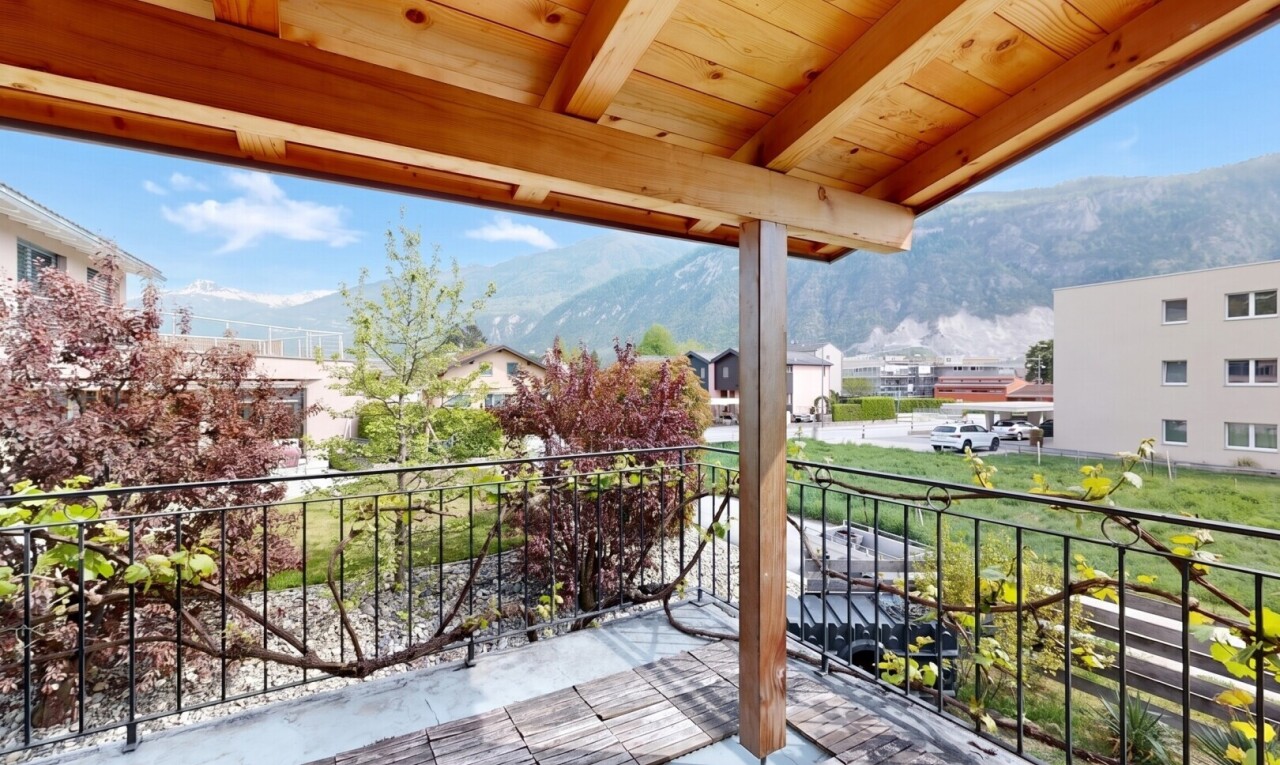 balkon mit mountain view, blick auf die berge, from property, und terrasse