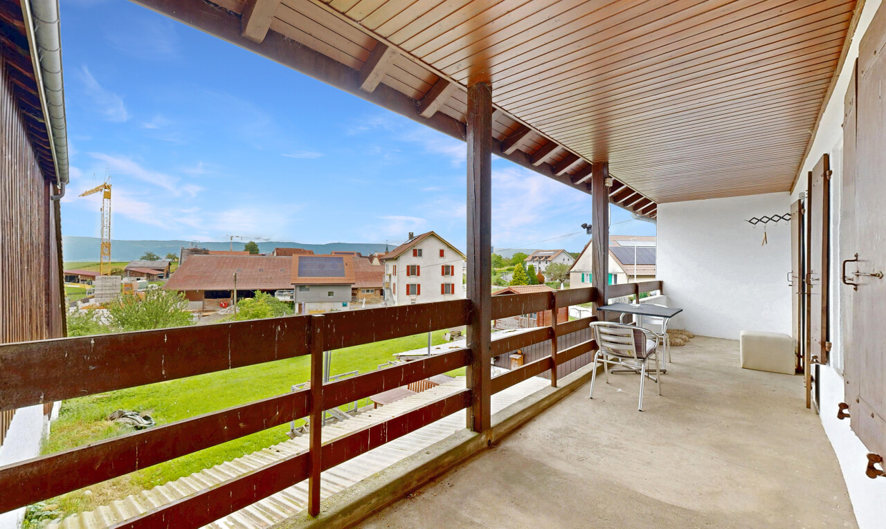 balcon avec from property, day time, balcon, residential view, et vue résidentielle
