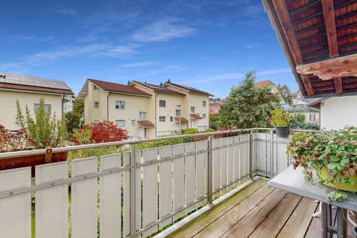 balkon mit balkon, wohngebietblick, residential view, from property, und day time