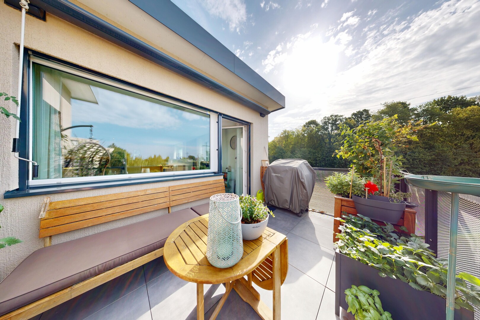 terrasse mit grill, from property, und day time