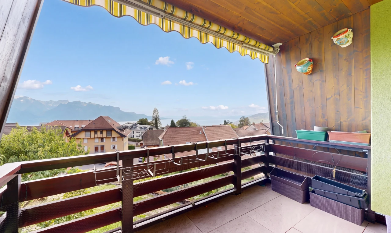 balkon mit balkon, view focus, from property, und day time