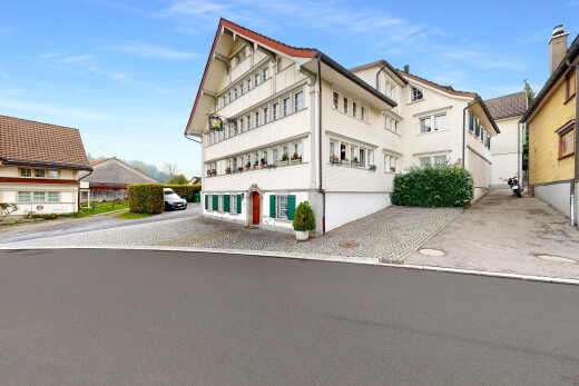 außenansicht mit day time und property visible