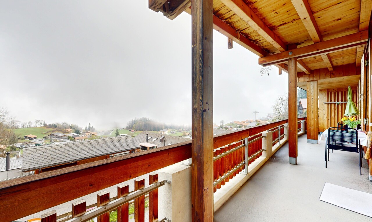 balkon mit overcast und from property