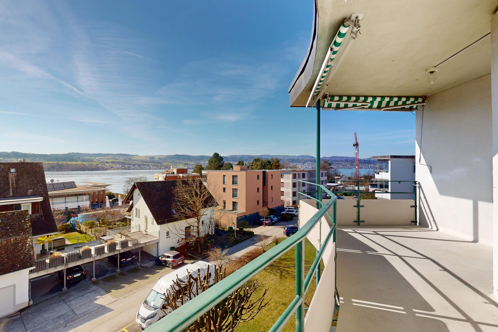 balcon avec day time, from property, et balcon