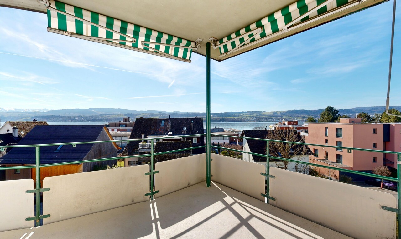 balcon avec from property, day time, et terrasse