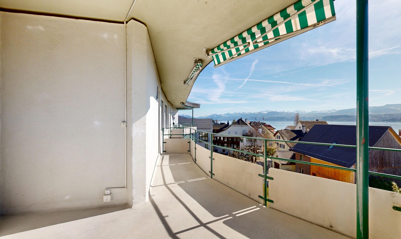 balcon avec day time, from property, balcon, vue résidentielle, et residential view