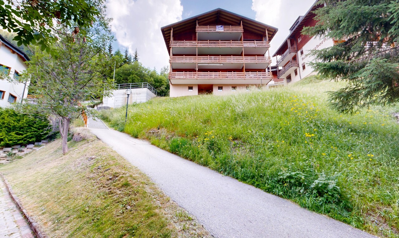 extérieur du bâtiment avec day time