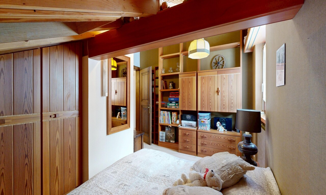 zimmer / schlafzimmer mit inside property, gipskartonwand, und drywall