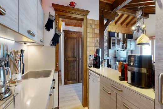 küche mit arbeitsplatten, light countertops, inside property, light floor, und geschirrspülmaschine