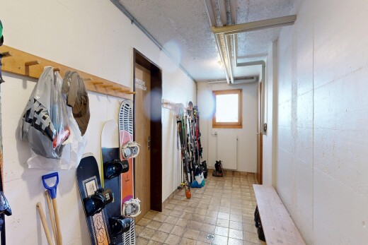 halle / korridor mit vinyl tile, vinylboden, vinyl floor, inside property, und gipskartonwand