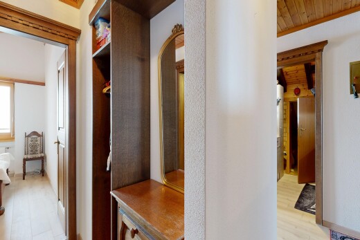 halle / korridor mit light floor, inside property, gipskartonwand, drywall, und holzfußboden