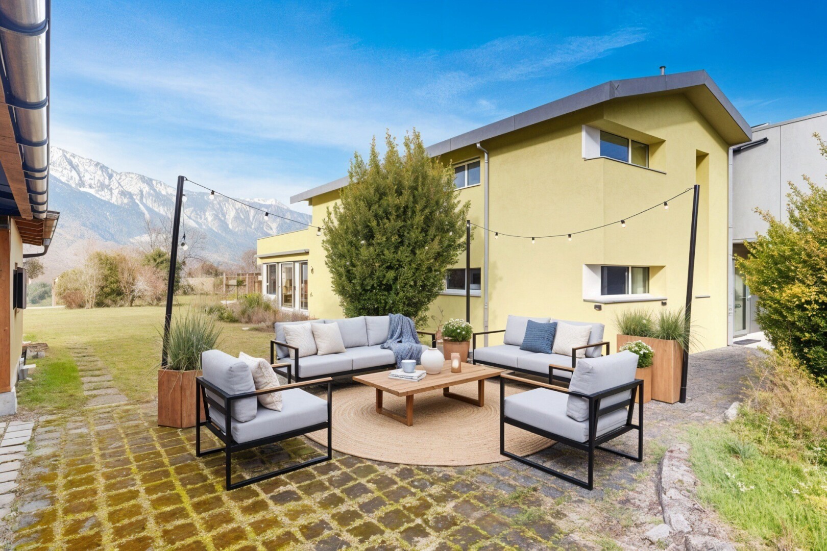 terrasse mit blick auf die berge, mountain view, from property, terrasse, und day time