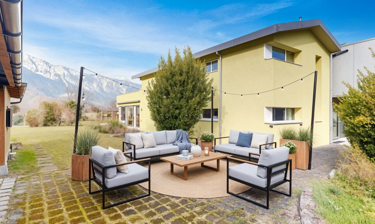 terrasse mit blick auf die berge, mountain view, from property, terrasse, und day time