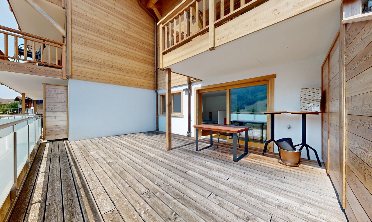 terrasse mit deck und inside property