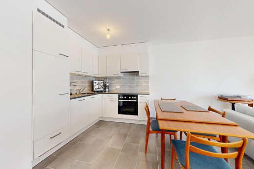 küche mit küchenrückwand beim Herd, küchenrückwand beim herd, dark countertops, arbeitsplatten, und ofen