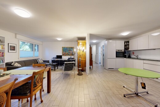 living area with light wood-type flooring